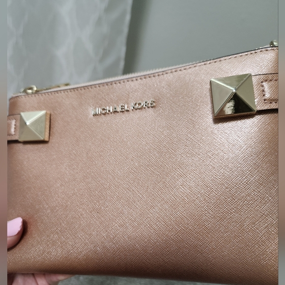 Michael Kors Crossbody Bag - Picture 5 of 5